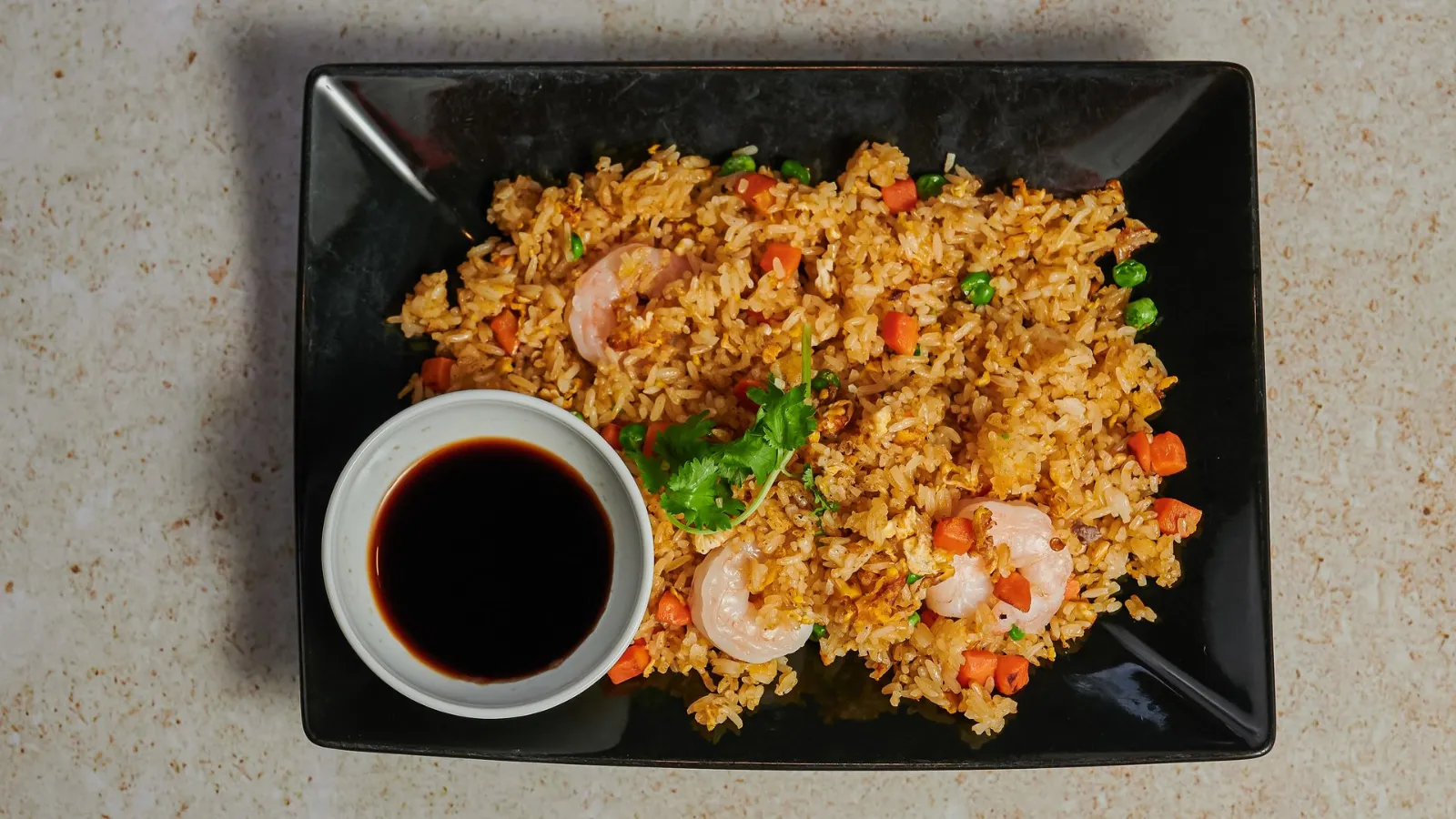 Stekt ris med sjømat