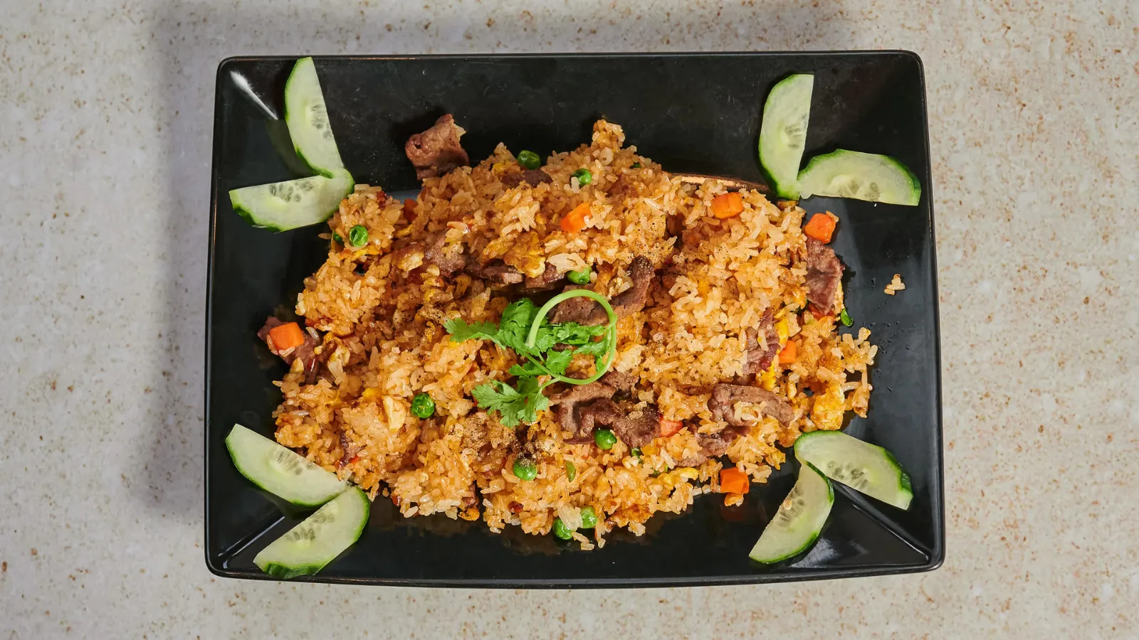 Sate stekt ris med biff