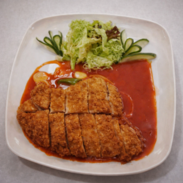 Sprøbakt fritert svinefilet med sursøt saus