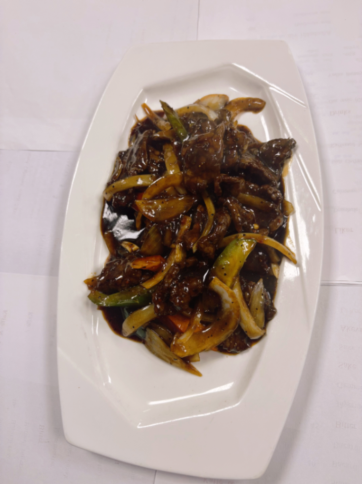 Kinesisk pepperbiff med løk og paprika