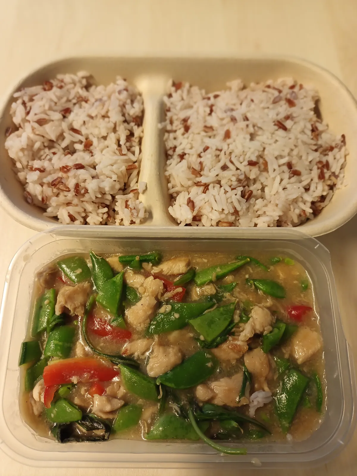 Wok med blandede grønnsaker 