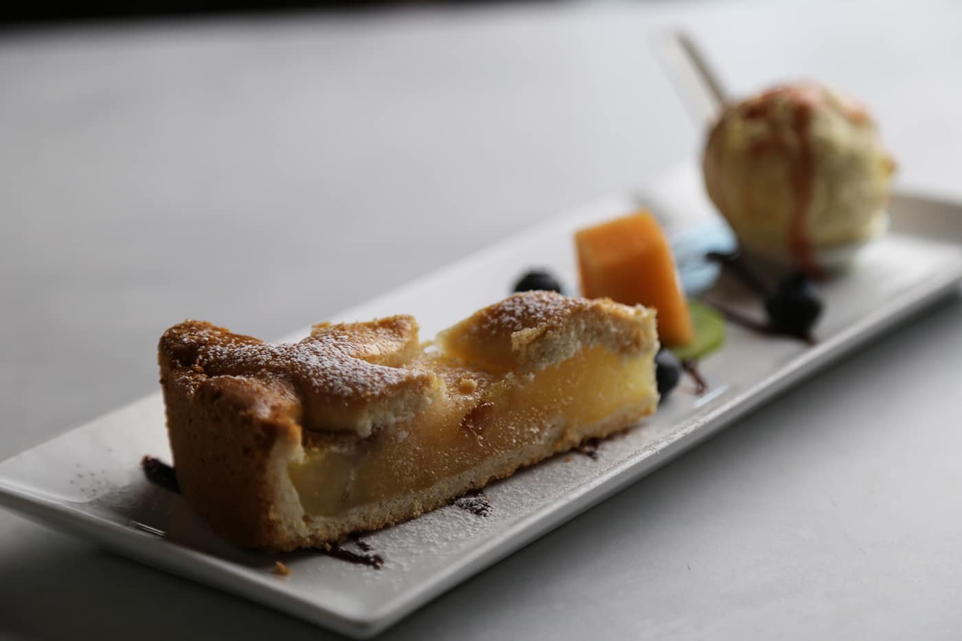 Eplekake med vanilje is